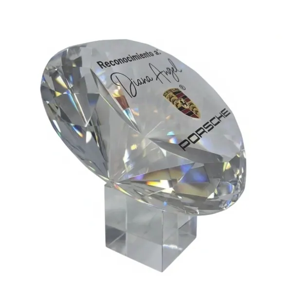 Reconocimiento cristal diamante grande