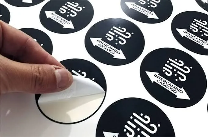 Stickers circulares en vinilo, fáciles de despegar